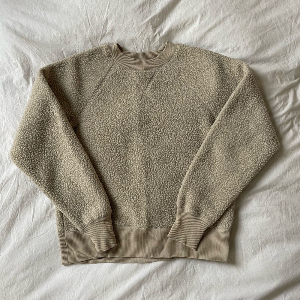 Everlane fleece sweatshirt